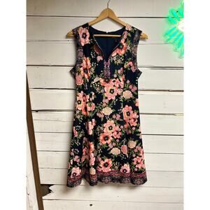 Gorgeous Women's Floral Patterned Dress by Liz Claiborne, Size 8
